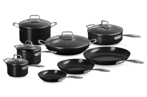 Le Creuset Essential 8-Piece Ceramic Non-stick Cookware Set