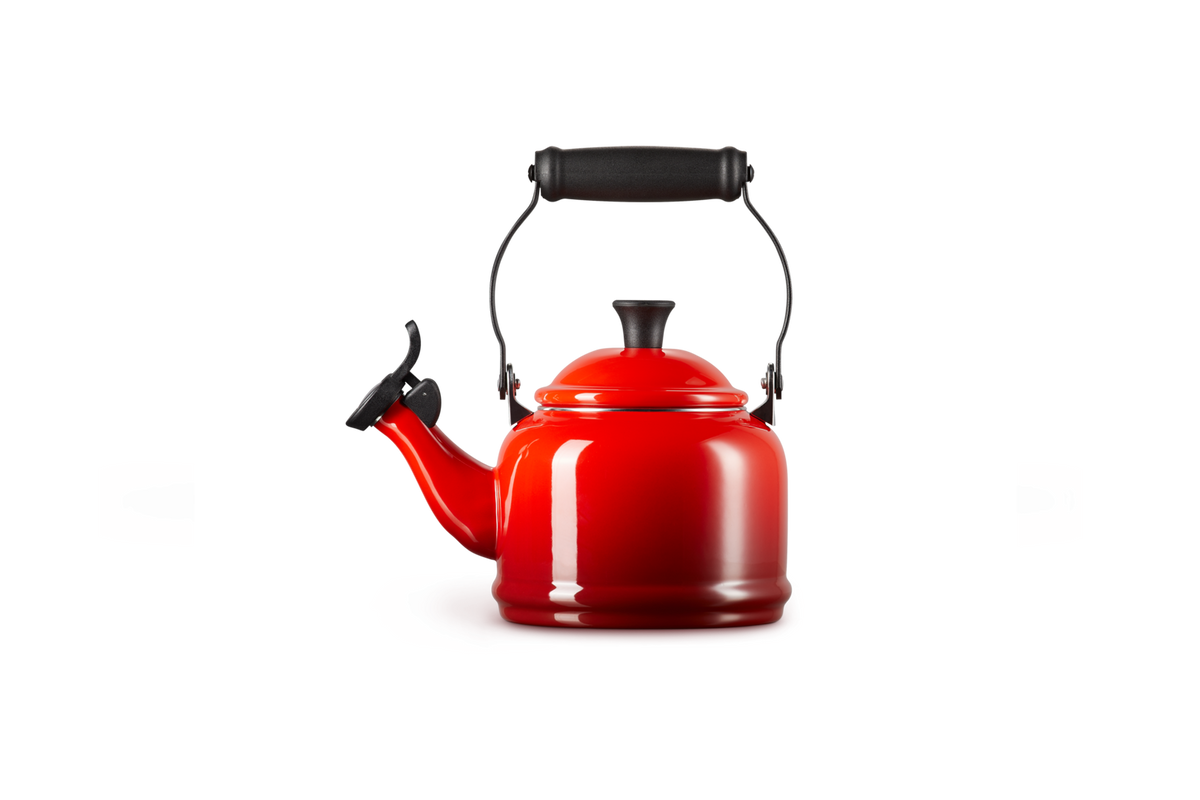 Le Creuset Demi Teakettle 1.1L 'Cherry Red'