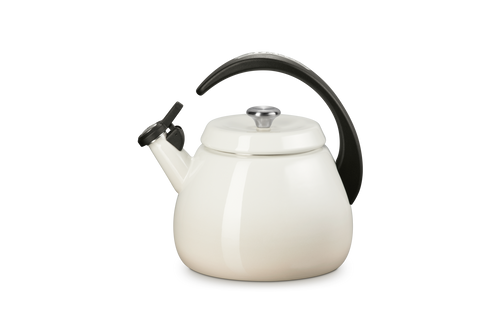 Le Creuset Kettle 2.1L Cloche 'Meringue'